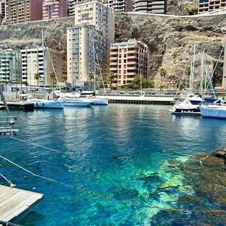 Stunning 3 Bedroom In With Ocean Views 아파트 Radazul