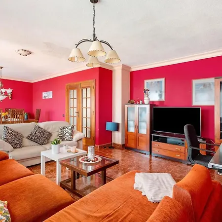 Stunning 3 Bedroom In With Ocean Views 아파트