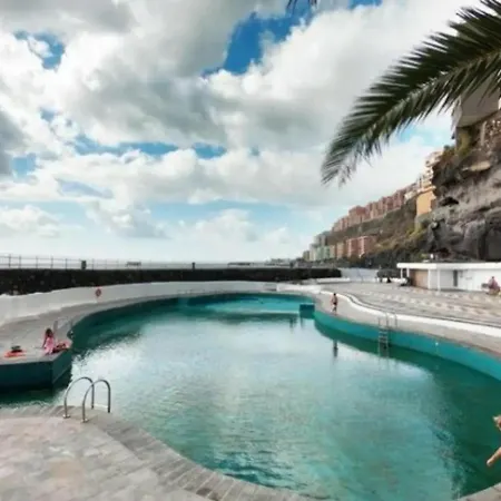 아파트 Stunning 3 Bedroom In With Ocean Views Radazul