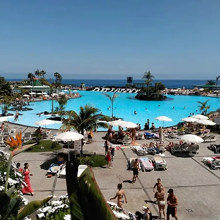 Stunning 3 Bedroom In With Ocean Views * Radazul