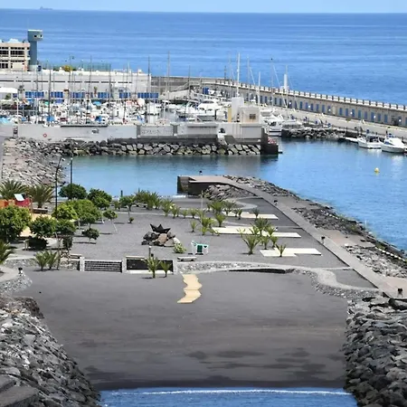 Stunning 3 Bedroom In With Ocean Views 아파트 *