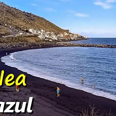 Stunning 3 Bedroom In With Ocean Views 아파트 *