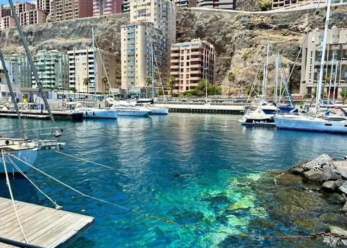 Stunning 3 Bedroom In With Ocean Views דירה Radazul